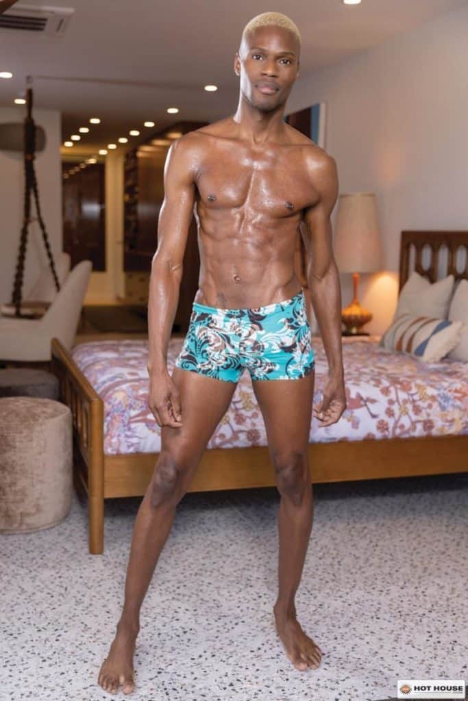 Isaiah Taye Ethan Sinns Sexy ripped muscle dude huge cock barebacking black bubble butt 5 gay porn pics 683x1024 - Isaiah Taye, Ethan Sinns